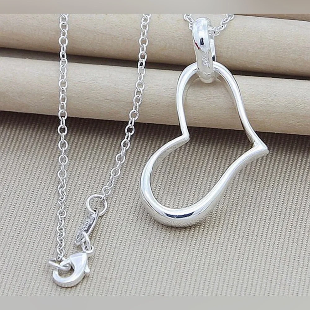 π Dangling Heart 925 - Picture 1 of 3